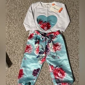 Beautiful NWT Boutique outfit, satin pants matching shirt size 0-3 mths